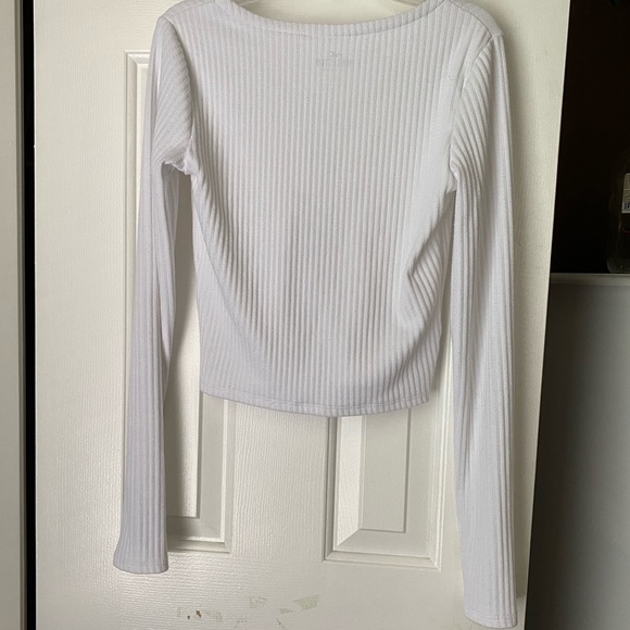 Hollister slim ribbed double tie-front top - Picture 3 of 3